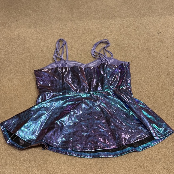 NEW LISTING ✨ Iridescent Party Top - Picture 2 of 4